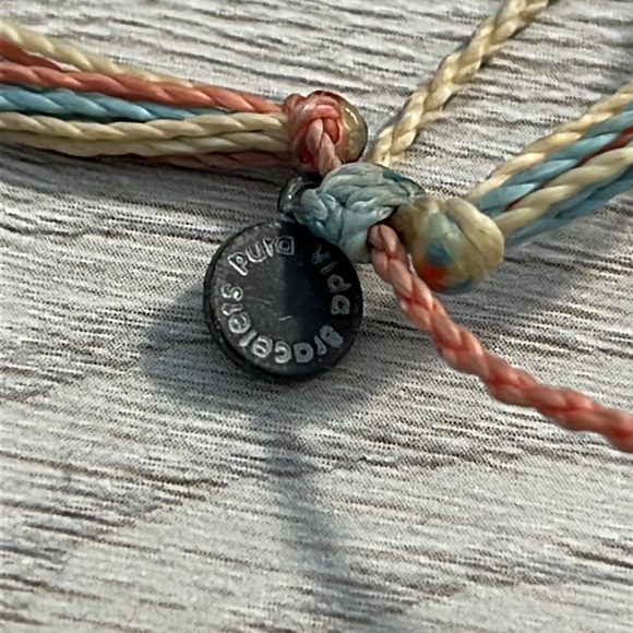 Pure Vida Bracelet - Picture 3 of 3